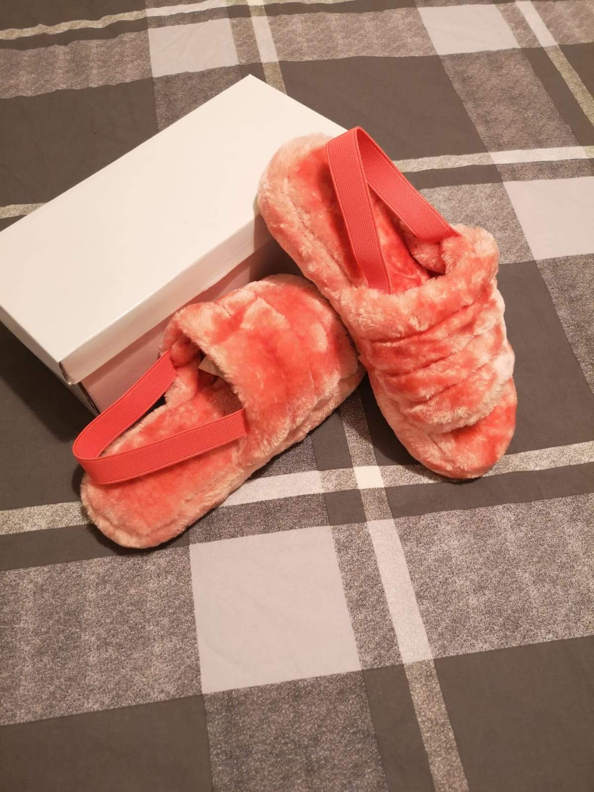 Faux Fur Fluffy Stripe Slippers