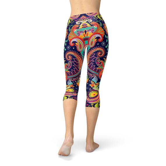 Womens Ornamental Blue Paisley Capri Leggings